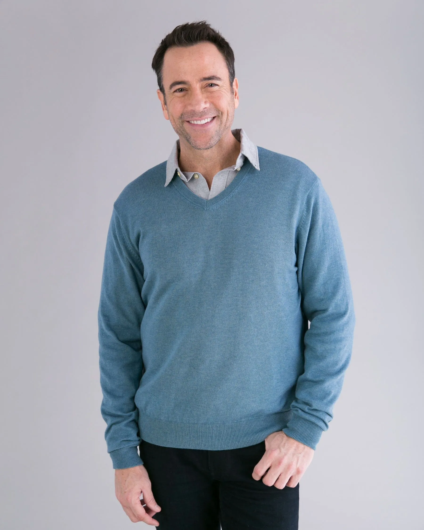 Alashan | Cotton Cashmere | Classic V-Neck | Pullover Sweater | Men's