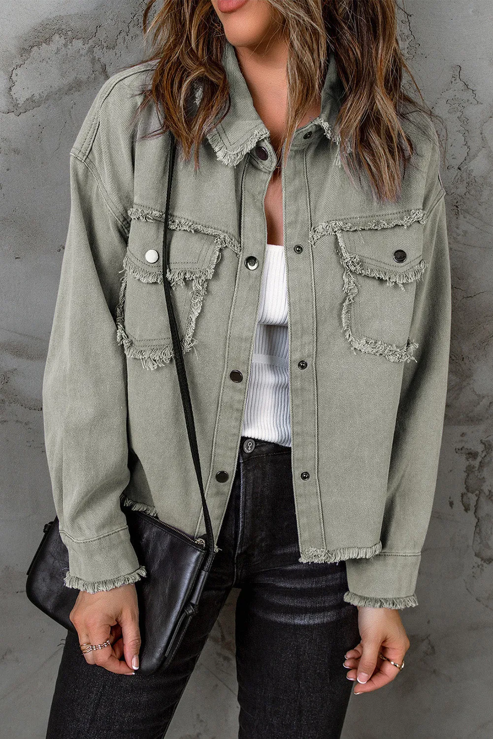 Distressed Flap Pockets Frayed Hemline Denim Jacket